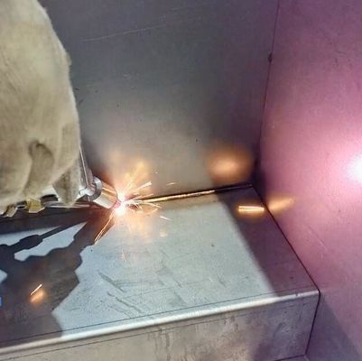 CW PW Purple Horn Laser Welding Machine For Industry Stainless Steel